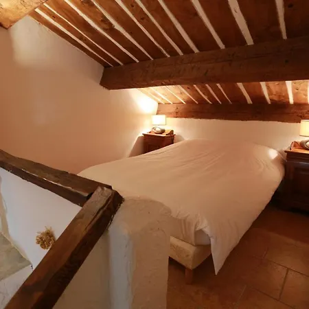 Le Priolat Des Anges Aux Portes Des Gorges Du Verdon Bed & Breakfast