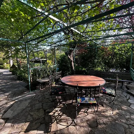 Le Priolat Des Anges Aux Portes Des Gorges Du Verdon Bed & Breakfast *